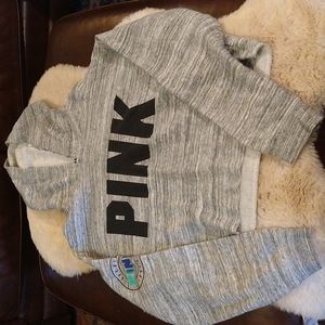 VGUC Gray and black patterned hoodie nose drawstring around the hood siz…